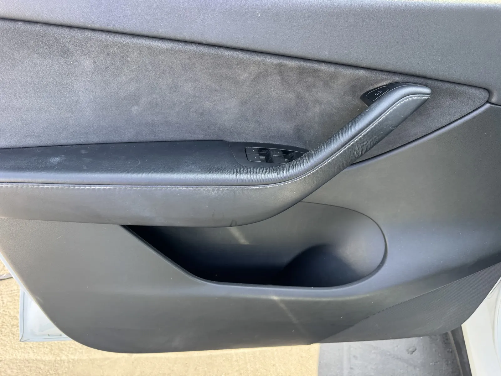 Tesla Model Y photo 14