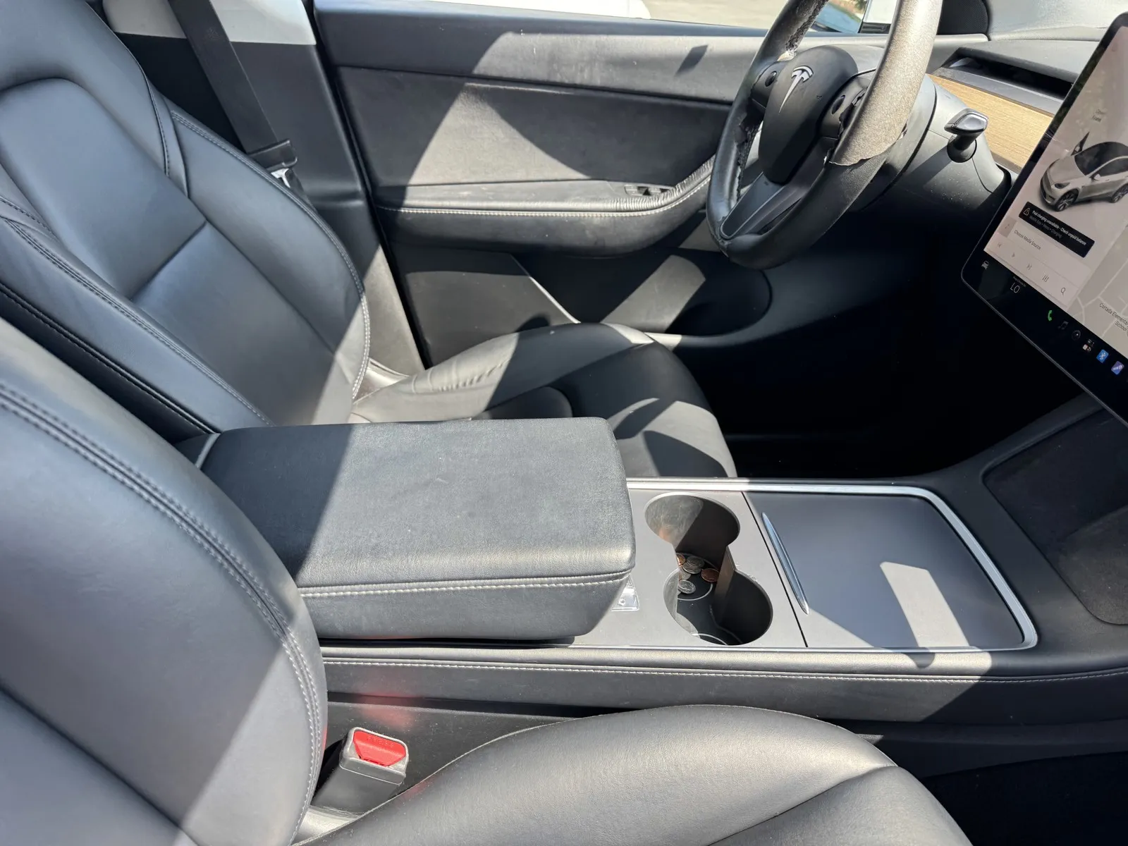 Tesla Model Y photo 6