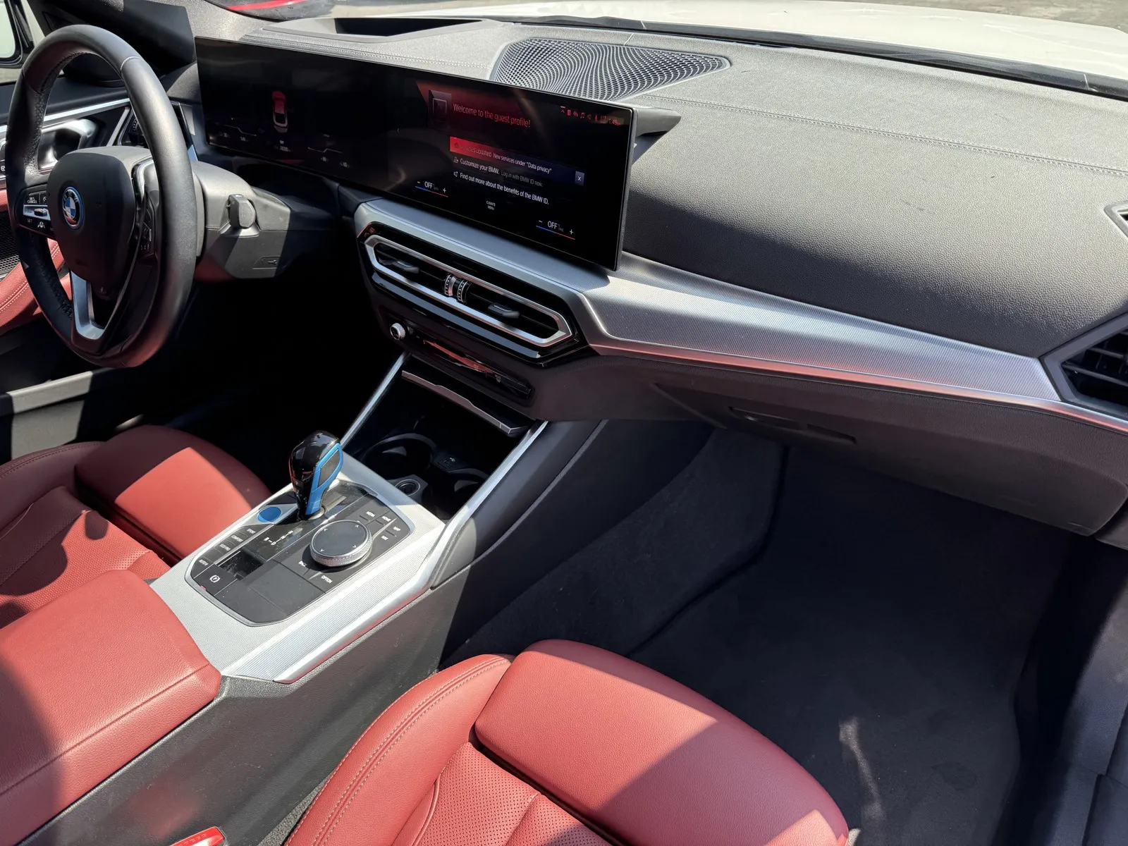 BMW i4 photo 5
