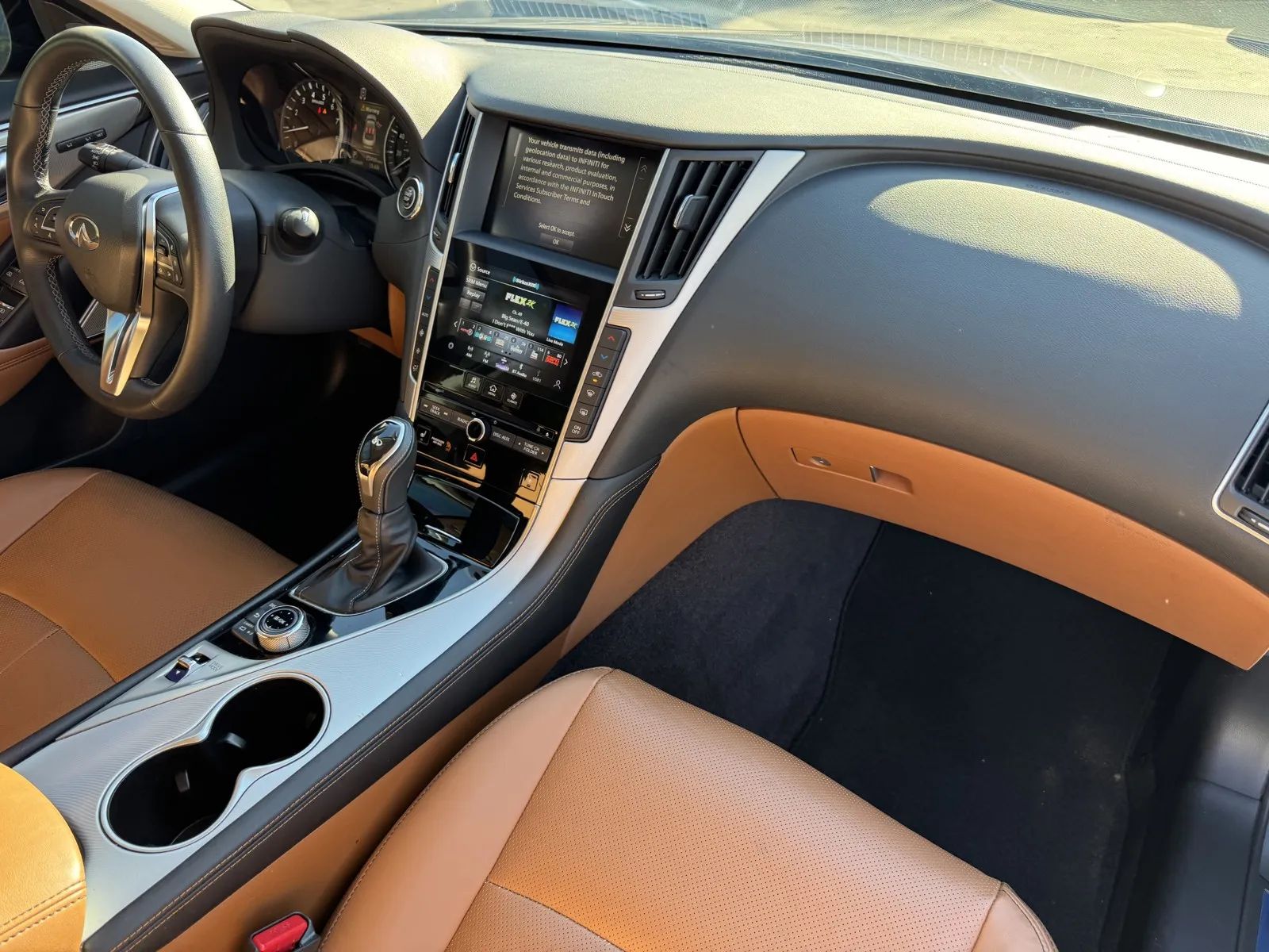 Infiniti Q50 photo 5