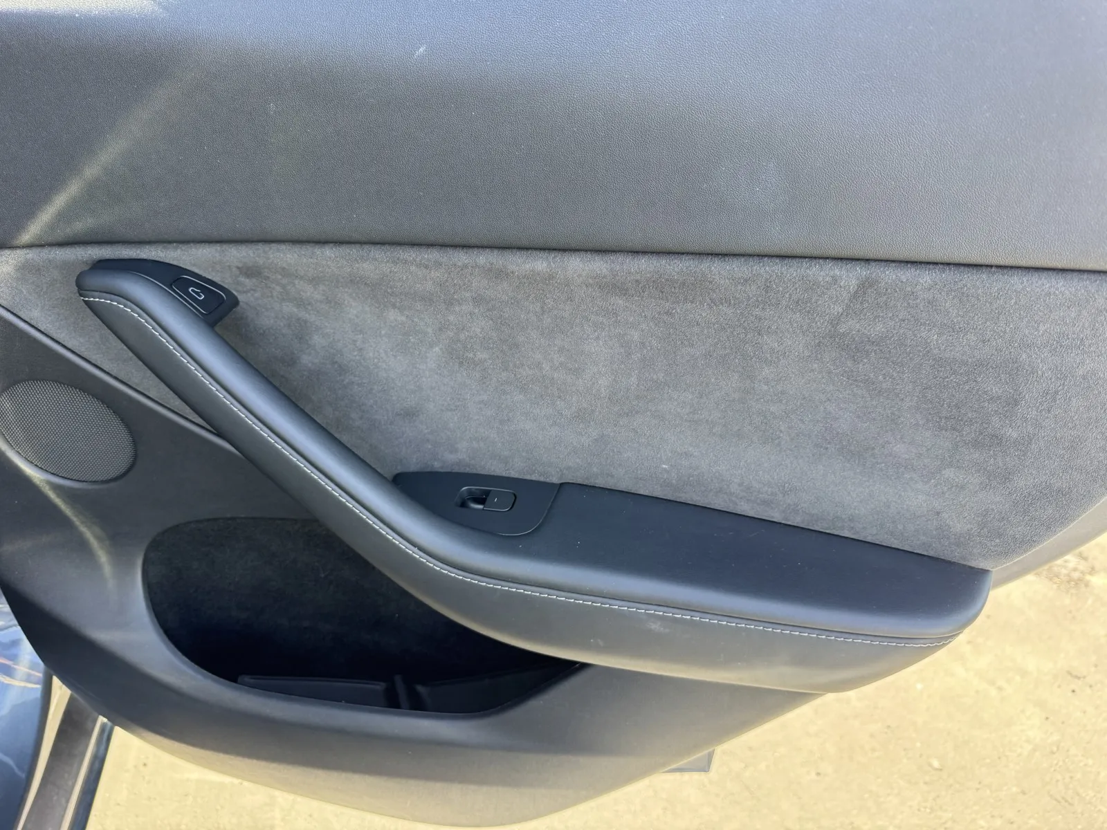Tesla Model Y photo 9