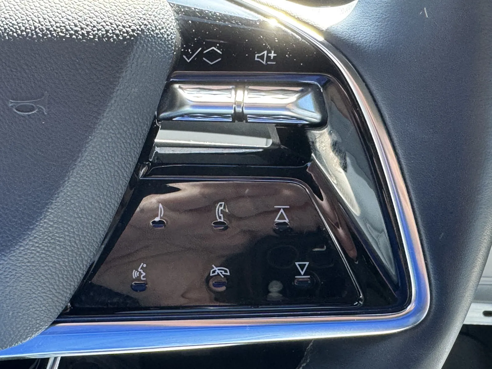 Cadillac Lyriq photo 17