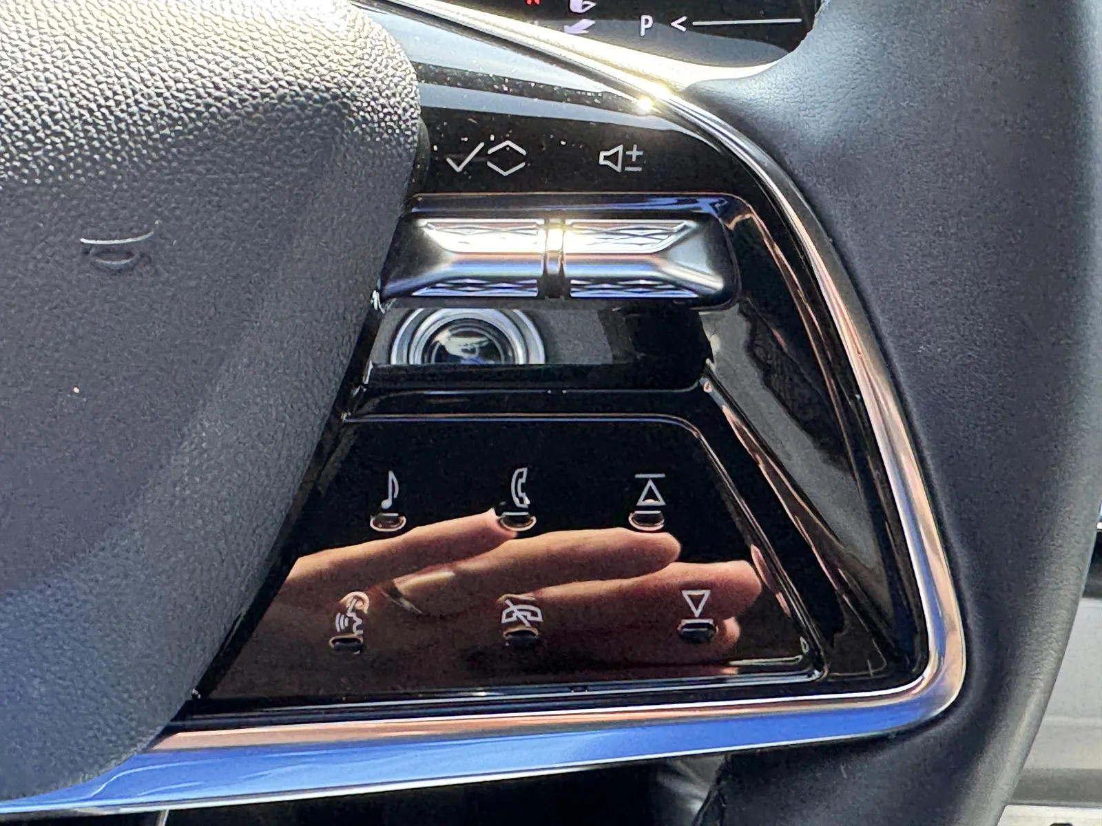 Cadillac Lyriq photo 18