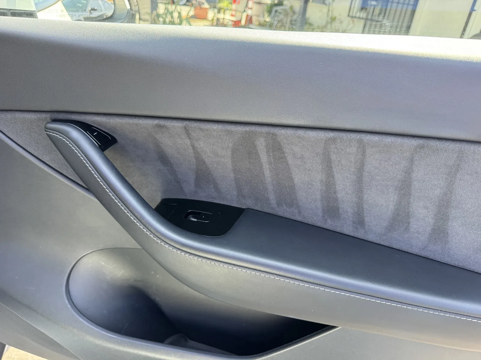 Tesla Model Y photo 7