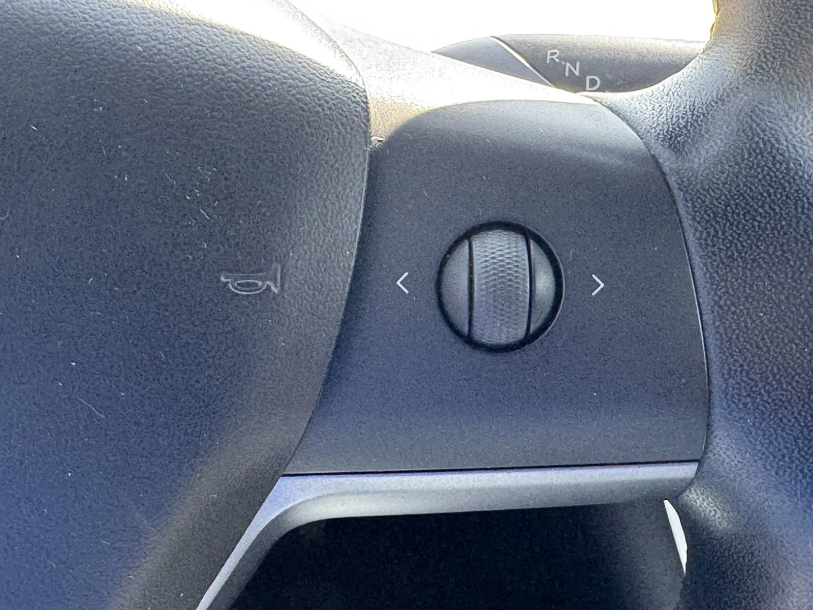 Tesla Model Y photo 17
