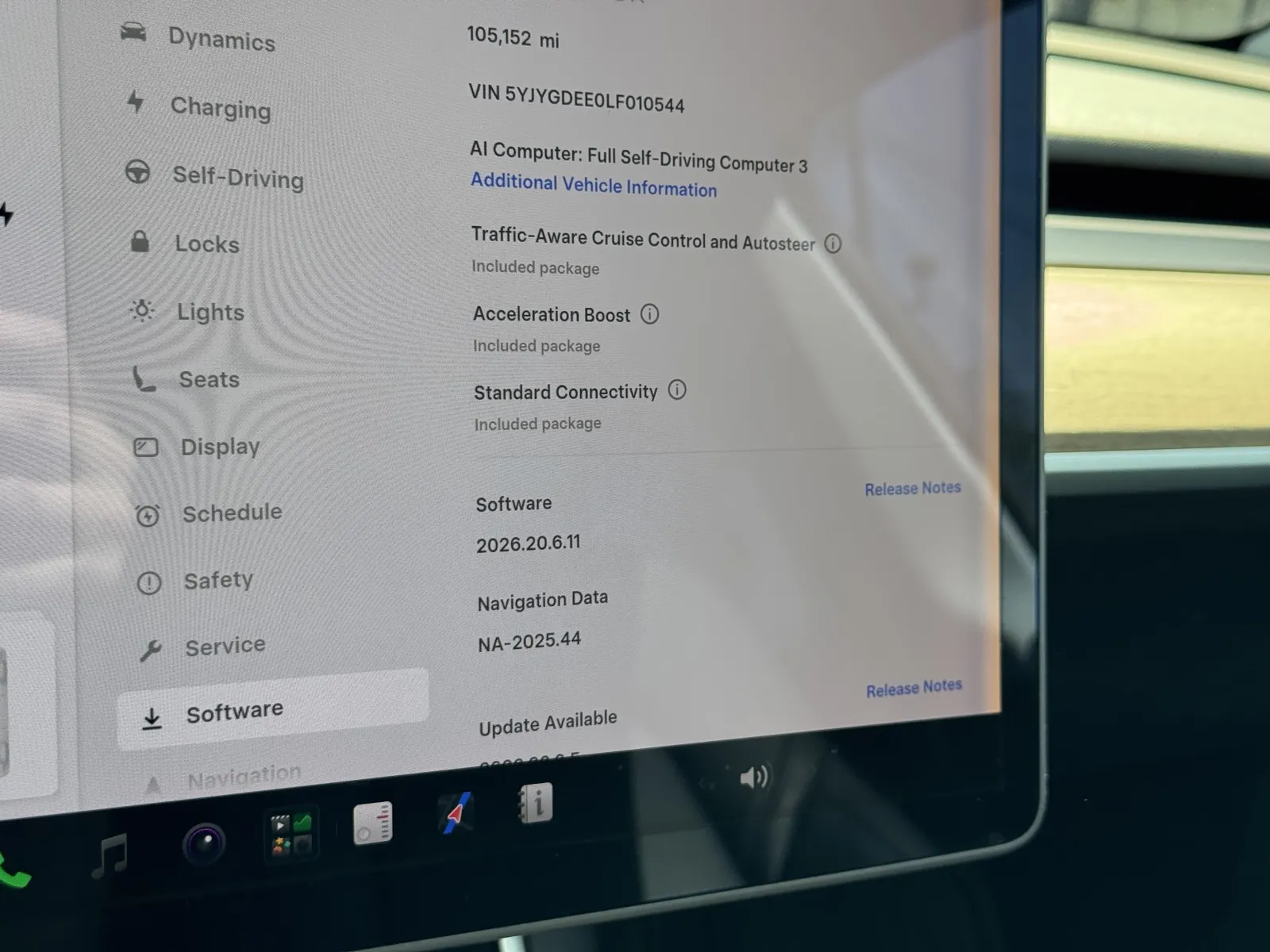Tesla Model Y photo 16