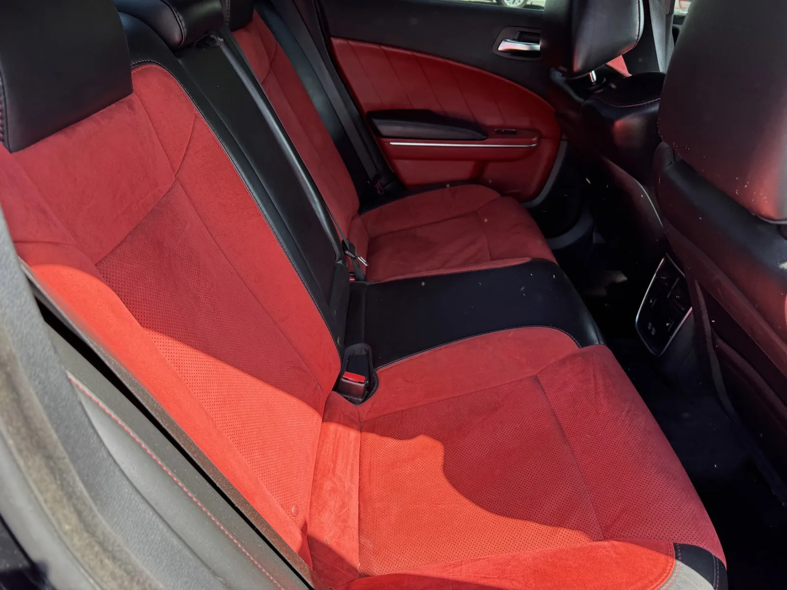 Dodge Charger photo 8