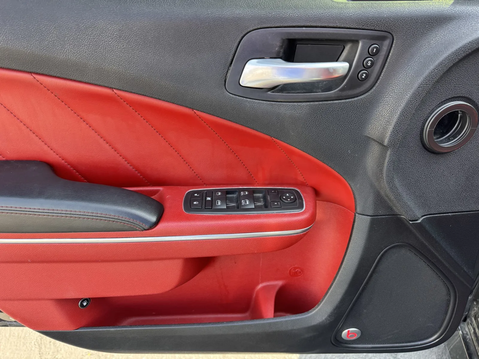 Dodge Charger photo 15