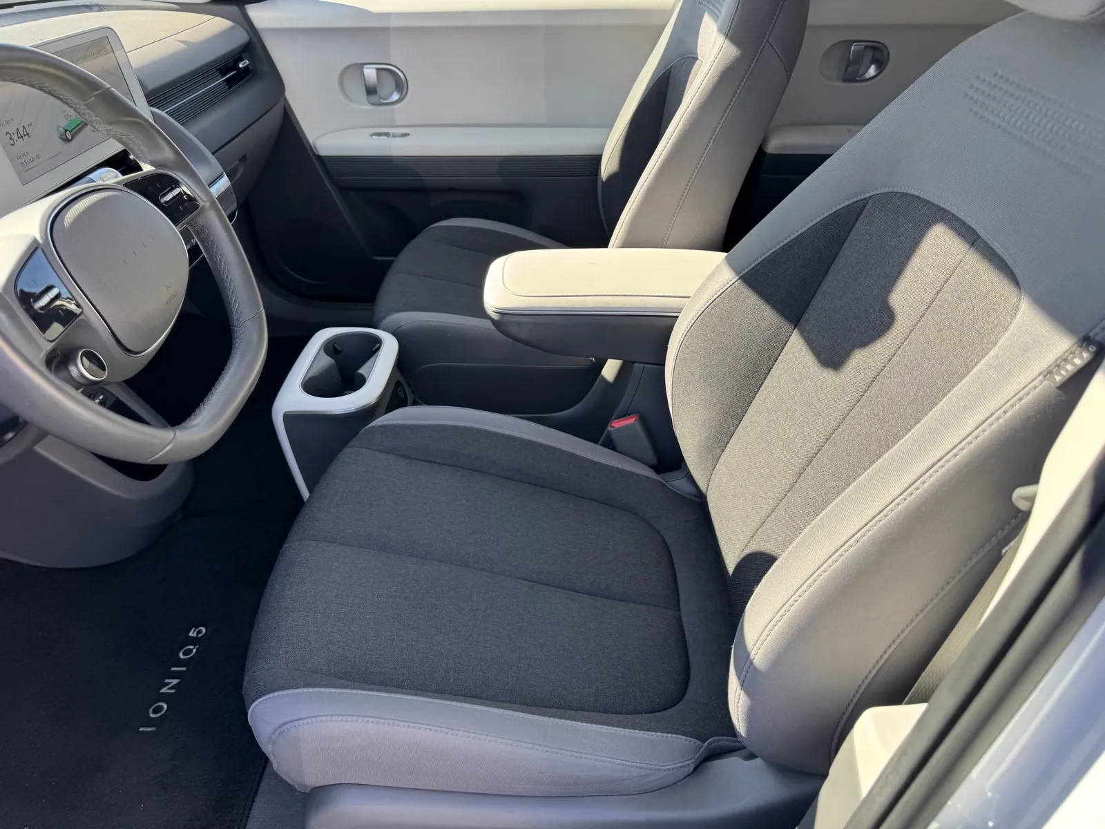 Hyundai Ioniq 5 photo 12