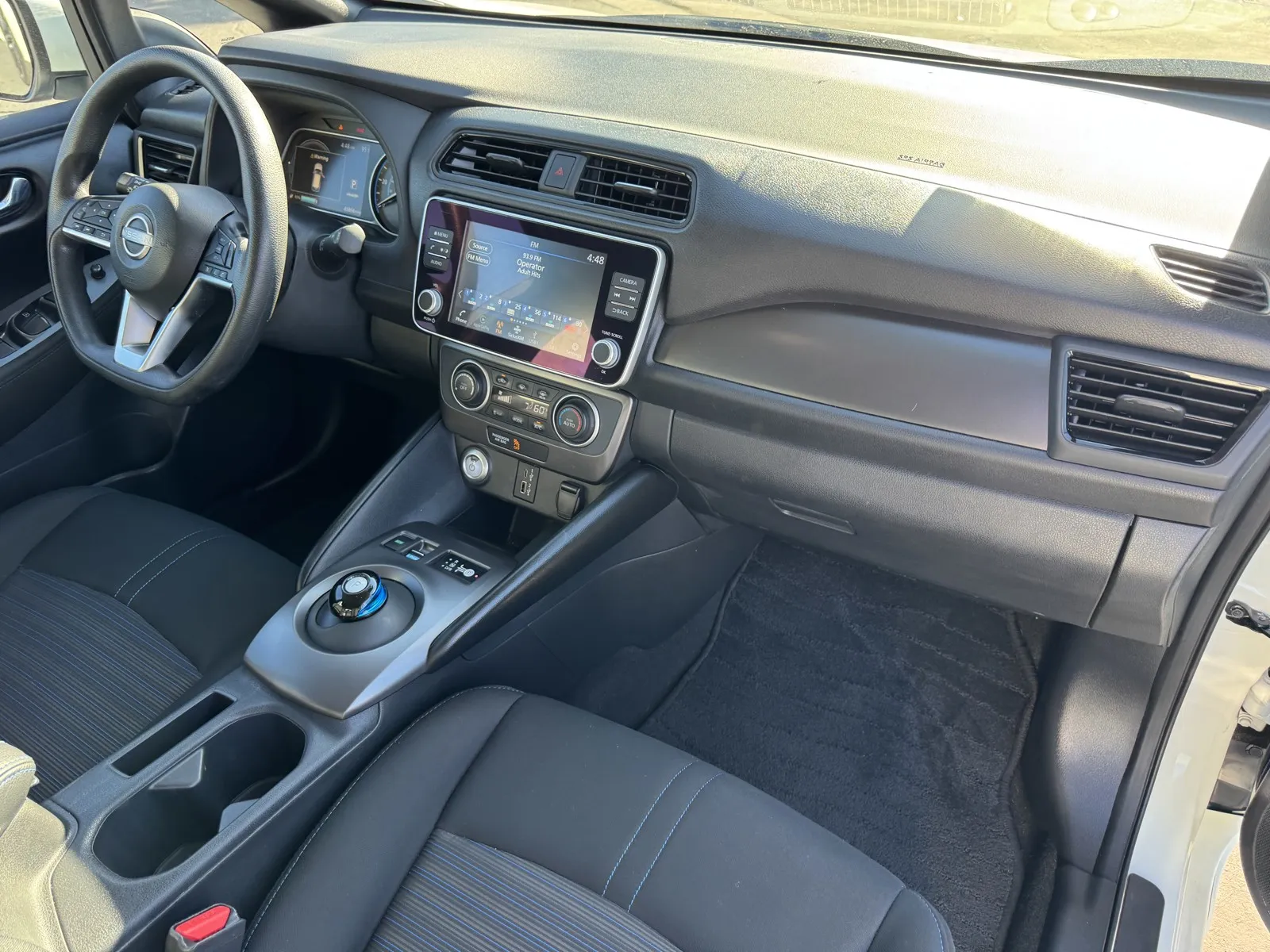 Nissan Leaf photo 5