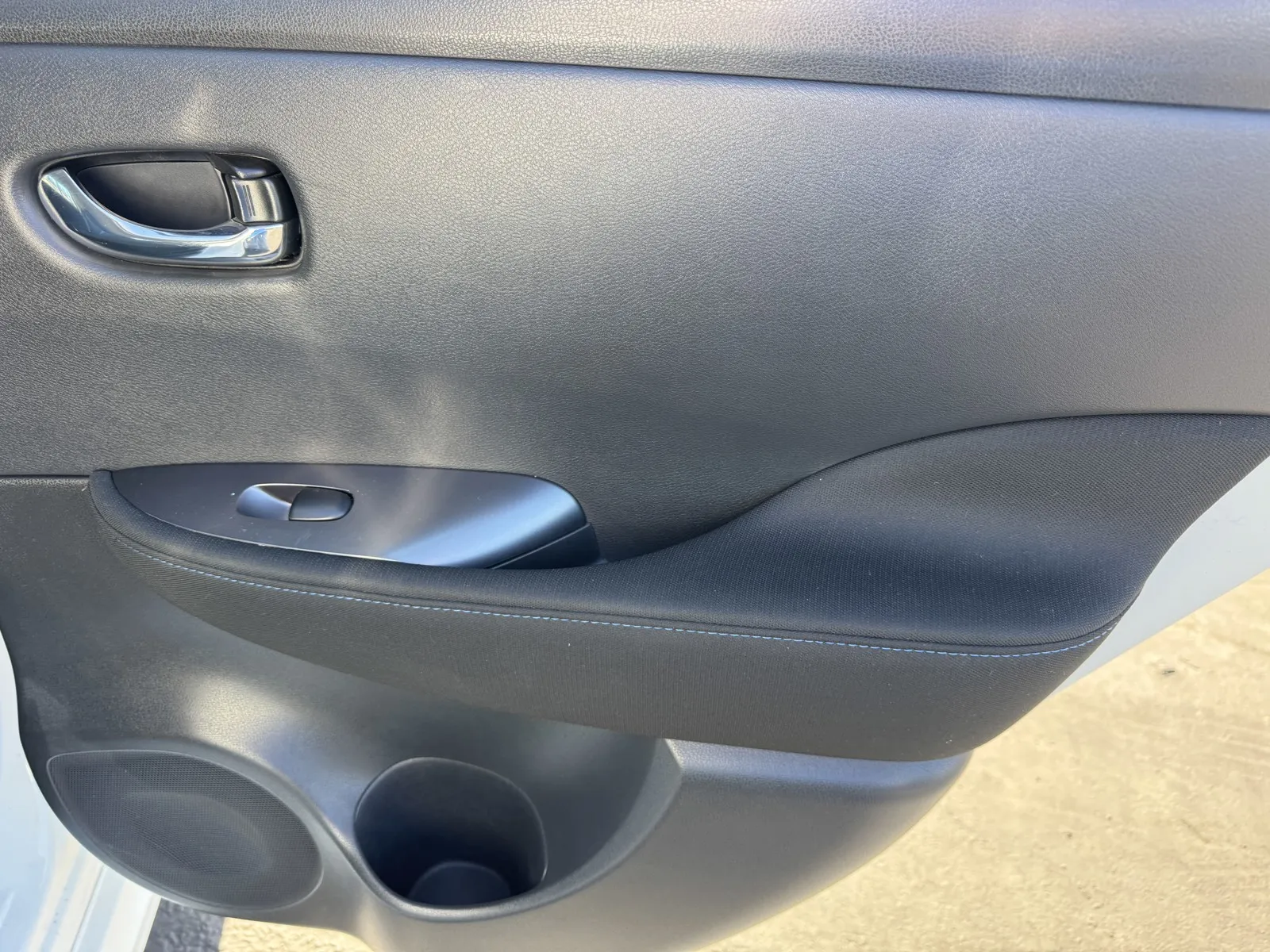 Nissan Leaf photo 8