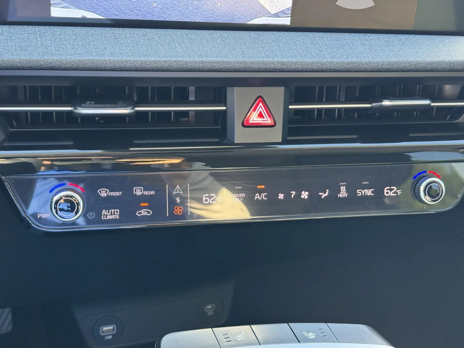 Kia EV6 photo 14