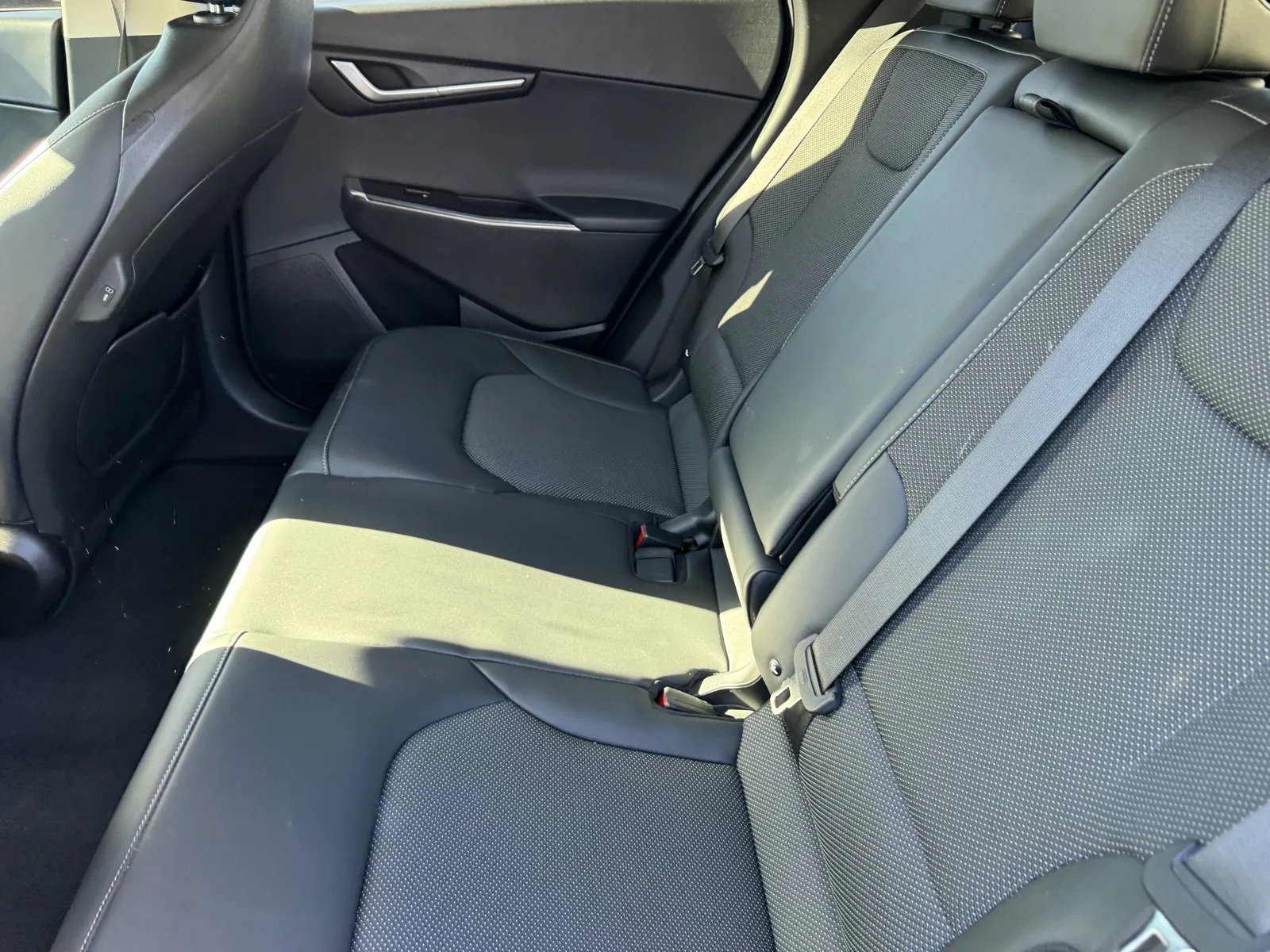 Kia EV6 photo 9