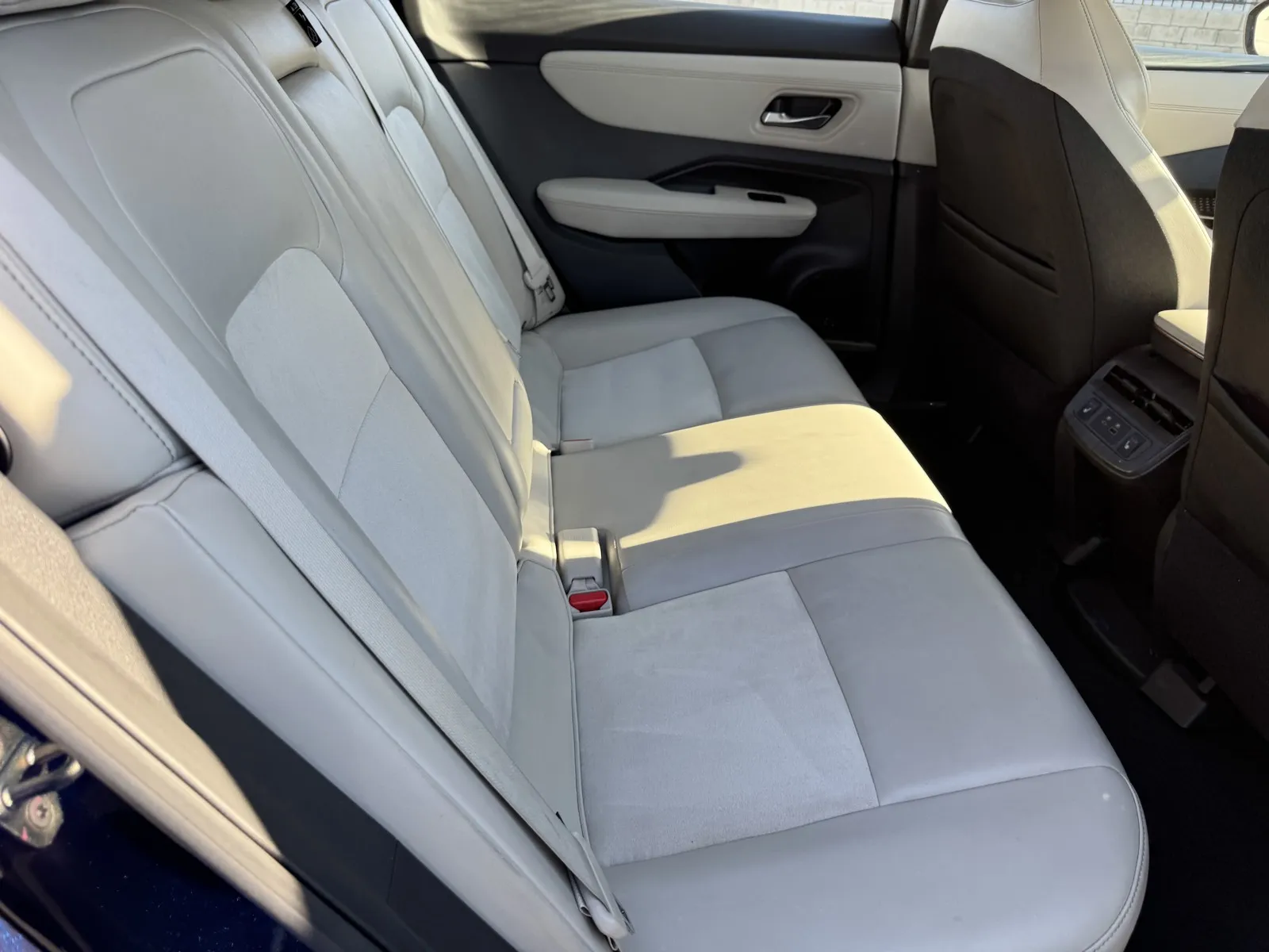 Nissan Ariya photo 8