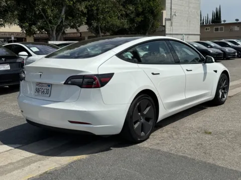 More photos of 2021 Tesla Model 3 Standard Range Plus at Premium Autos - El Monte, CA