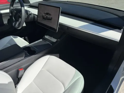 More photos of 2022 Tesla Model 3 at Premium Autos - El Monte, CA
