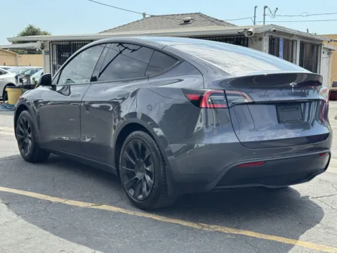 Photos of 2021 Tesla Model Y Standard Range for sale in South El Monte, CA at Premium Autos - El Monte