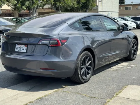 More photos of 2018 Tesla Model 3 Long Range at Premium Autos - El Monte, CA