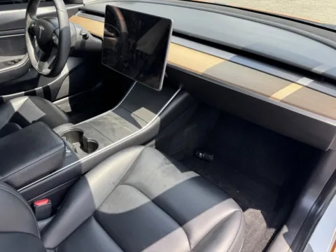 More photos of 2020 Tesla Model 3 Performance at Premium Autos - El Monte, CA
