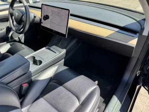 More photos of 2022 Tesla Model 3 at Premium Autos - El Monte, CA
