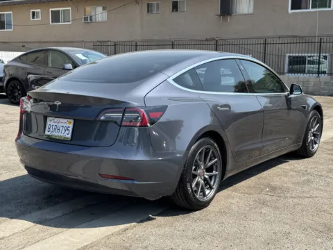 More photos of 2020 Tesla Model 3 Standard Range Plus at Premium Autos - El Monte, CA