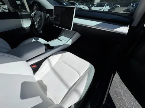 More photos of 2020 Tesla Model Y Long Range at Premium Autos - El Monte, CA