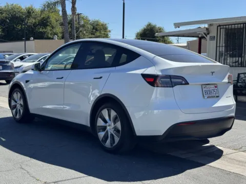 Photos of 2021 Tesla Model Y 7 seater Long Range for sale in South El Monte, CA at Premium Autos - El Monte