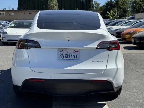 Another view of 2021 Tesla Model Y 7 seater Long Range for sale in South El Monte, CA at Premium Autos - El Monte
