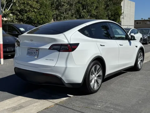 More photos of 2021 Tesla Model Y 7 seater Long Range at Premium Autos - El Monte, CA