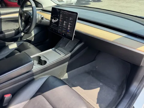 More photos of 2022 Tesla Model 3 at Premium Autos - El Monte, CA