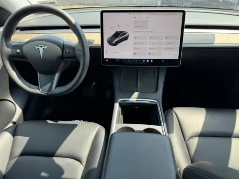 More photos of 2021 Tesla Model Y Long Range at Premium Autos - El Monte, CA