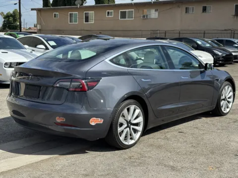 More photos of 2019 Tesla Model 3 Standard Range Plus at Premium Autos - El Monte, CA