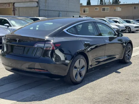 More photos of 2019 Tesla Model 3 Standard Range Plus at Premium Autos - El Monte, CA