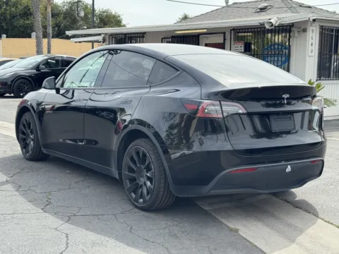 Photos of 2020 Tesla Model Y Long Range for sale in South El Monte, CA at Premium Autos - El Monte
