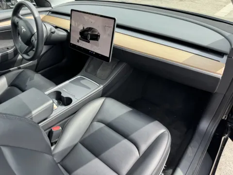 More photos of 2022 Tesla Model 3 at Premium Autos - El Monte, CA