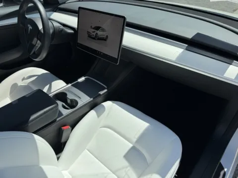 More photos of 2022 Tesla Model 3 at Premium Autos - El Monte, CA