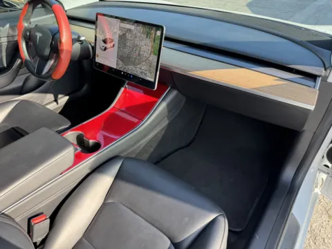 More photos of 2020 Tesla Model 3 at Premium Autos - El Monte, CA