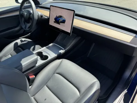 More photos of 2022 Tesla Model 3 at Premium Autos - El Monte, CA