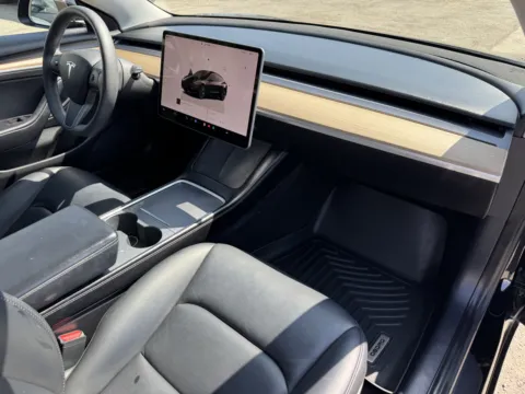 More photos of 2022 Tesla Model 3 at Premium Autos - El Monte, CA