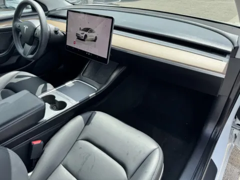 More photos of 2022 Tesla Model 3 at Premium Autos - El Monte, CA