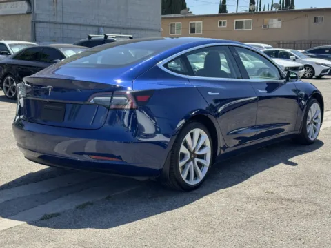 More photos of 2020 Tesla Model 3 Standard Range Plus at Premium Autos - El Monte, CA