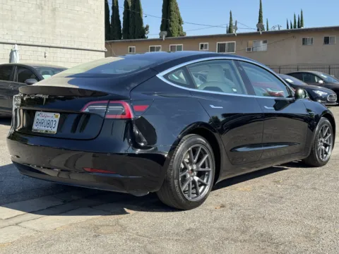 More photos of 2018 Tesla Model 3 Mid Range *ON LOT* at Premium Autos - El Monte, CA