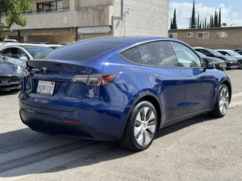 More photos of 2021 Tesla Model Y Long Range at Premium Autos - El Monte, CA