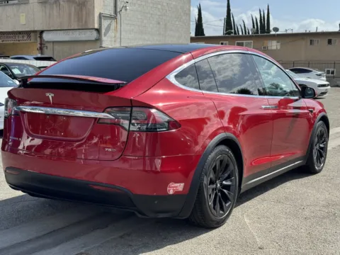 More photos of 2018 Tesla Model X 75D at Premium Autos - El Monte, CA