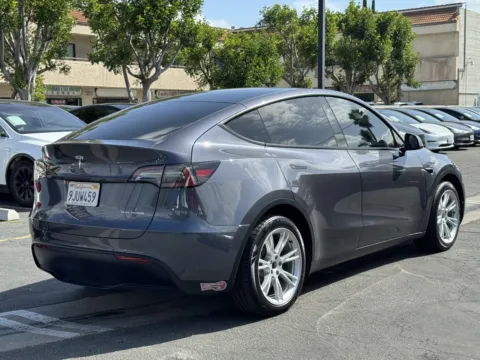 More photos of 2023 Tesla Model Y Long Range at Premium Autos - El Monte, CA