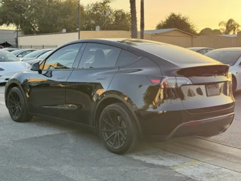 Photos of 2020 Tesla Model Y Long Range for sale in South El Monte, CA at Premium Autos - El Monte