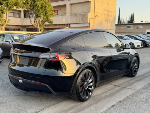 More photos of 2020 Tesla Model Y Performance at Premium Autos - El Monte, CA