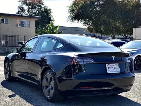 Photos of 2021 Tesla Model 3 Standard Range Plus for sale in South El Monte, CA at Premium Autos - El Monte