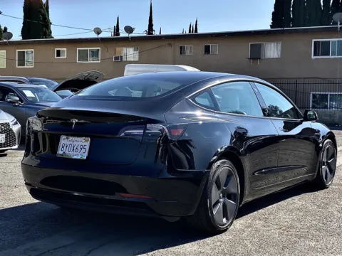 More photos of 2021 Tesla Model 3 Standard Range Plus at Premium Autos - El Monte, CA