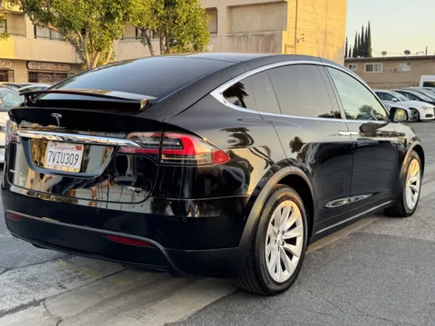 More photos of 2016 Tesla Model X 75D at Premium Autos - El Monte, CA